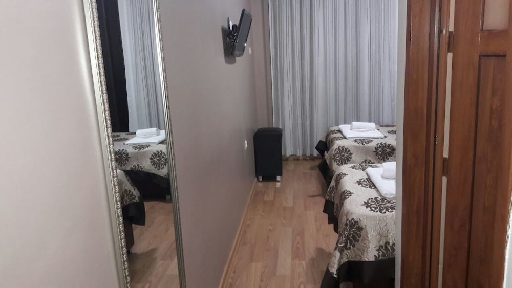 Standard Double Or Twin Room photo 3
