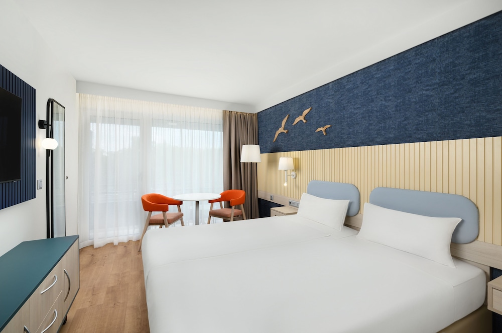 Premium Double or Twin Room - Photo 1