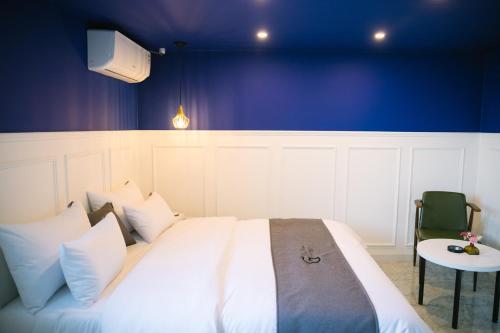 Economy Double Room - Photo 4