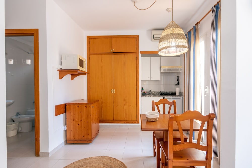 Economy Studio, Partial Sea View