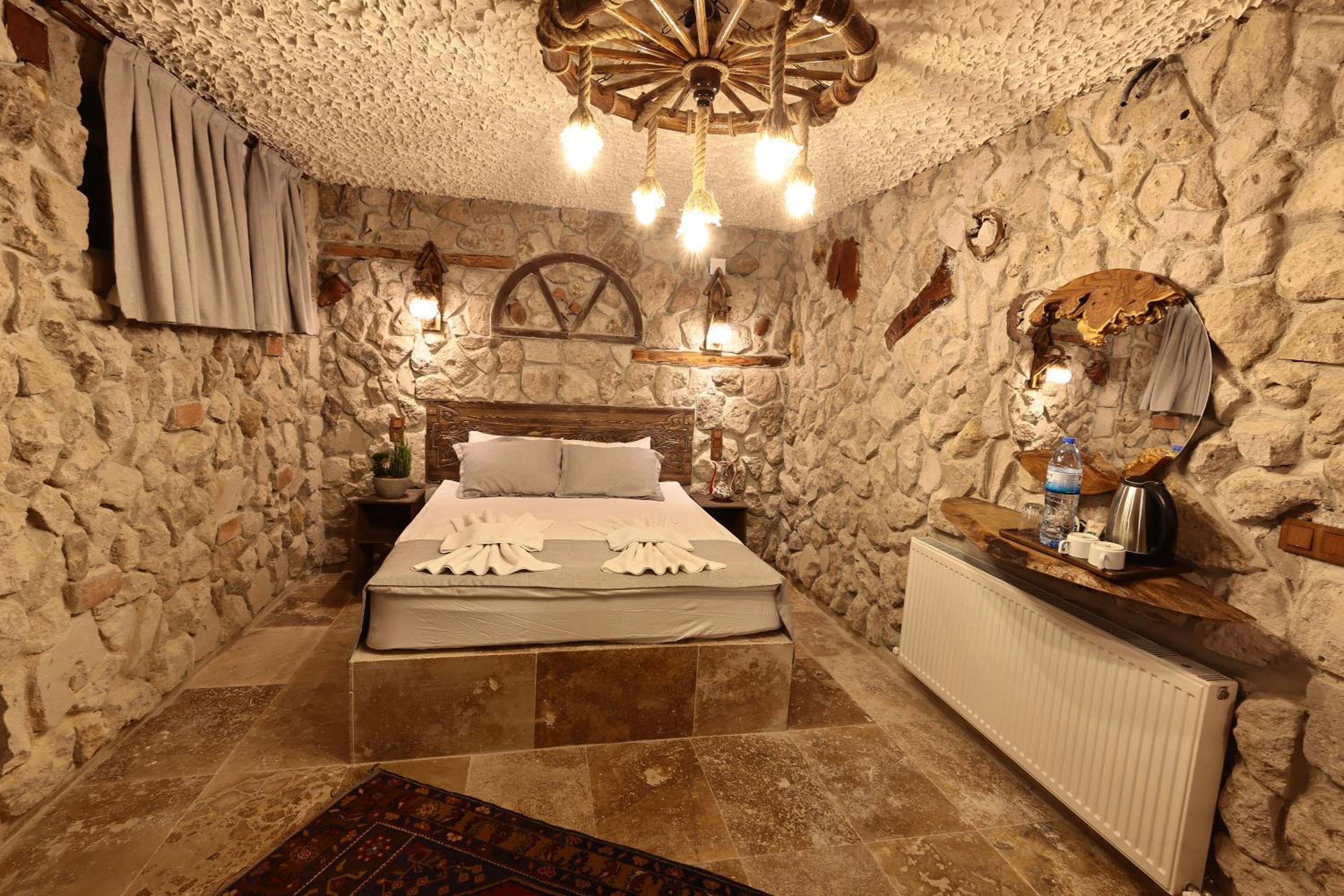 Underground Room - Photo 6