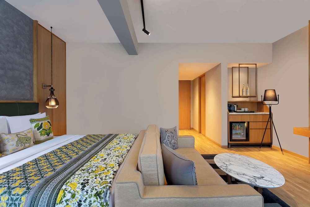 1 King Bed with Private Garden - Photo 2