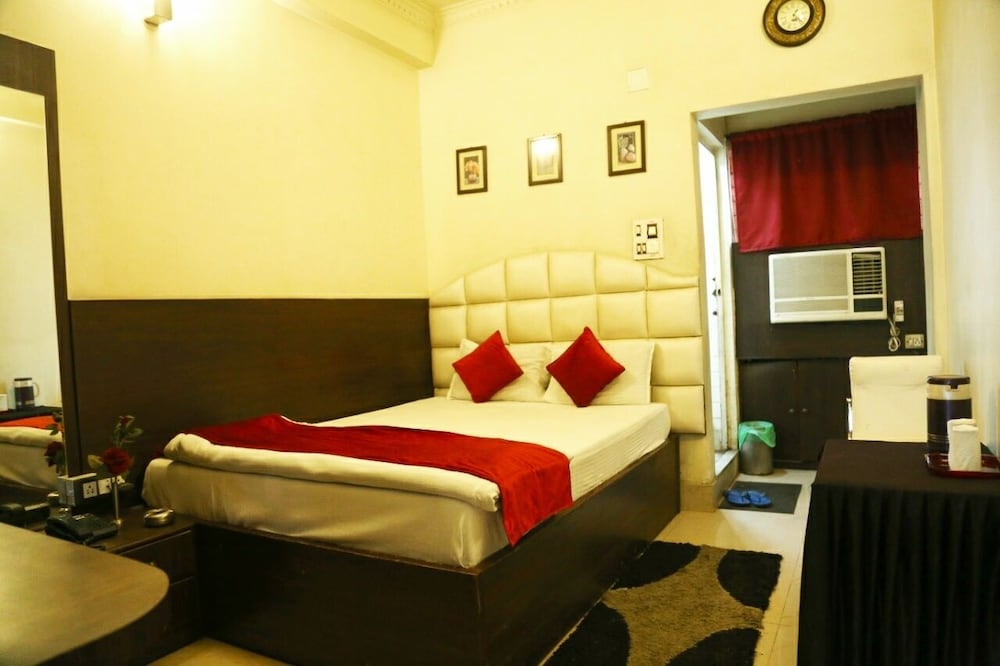 Deluxe Room - Photo 3