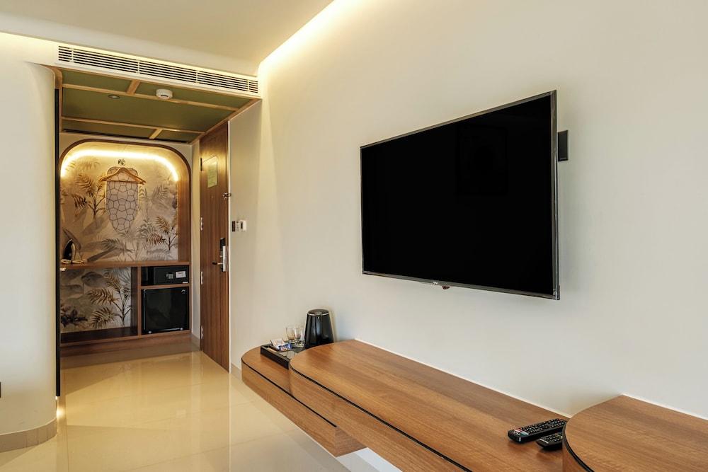 Urban Corner Room - Photo 25