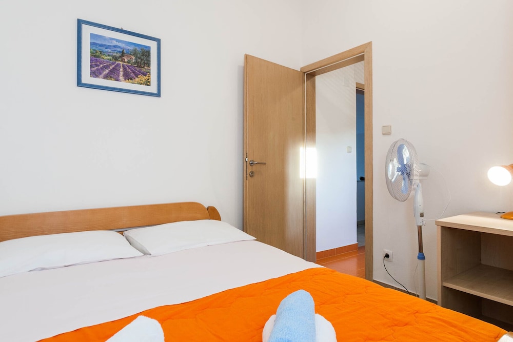 Studio (Studio Apartment with Mountain View ()