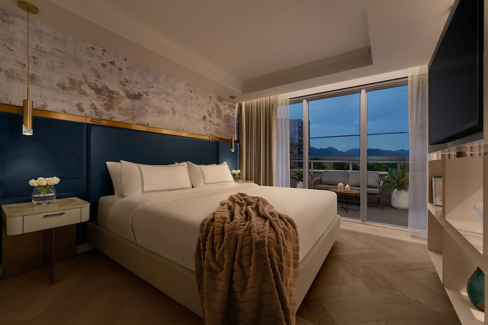 Suite, 1 Bedroom (Opal Penthouse) photo 1