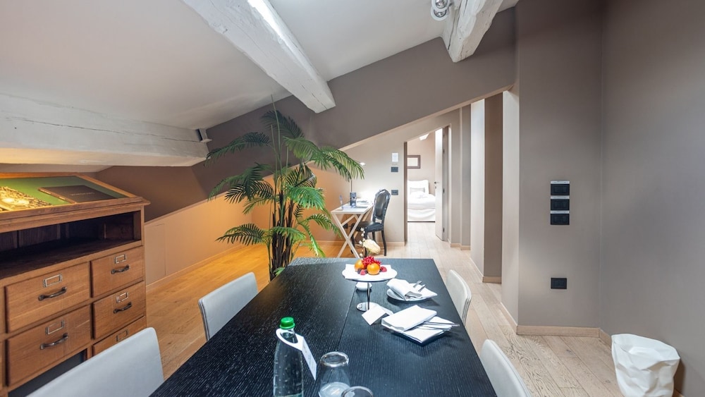 Luxury Suite, 2 Bedrooms, Terrace, City View (Imperial) photo 2