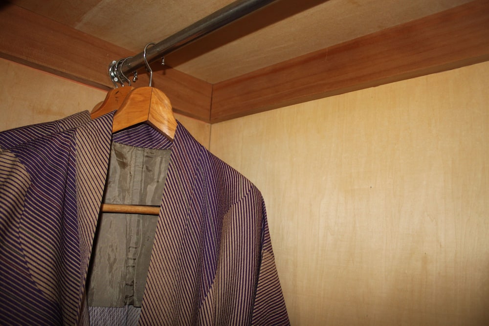 Standard Japanese Room with Futon Bedding and Shared Hot Spring Access photo 3