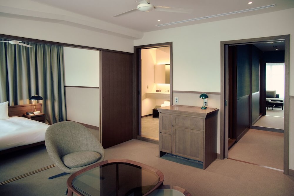 Junior Suite with Lounge Access (former Nintendo headquarter) No Smoking - Photo 10