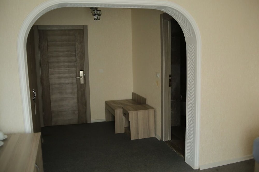Twin Room - Photo 4