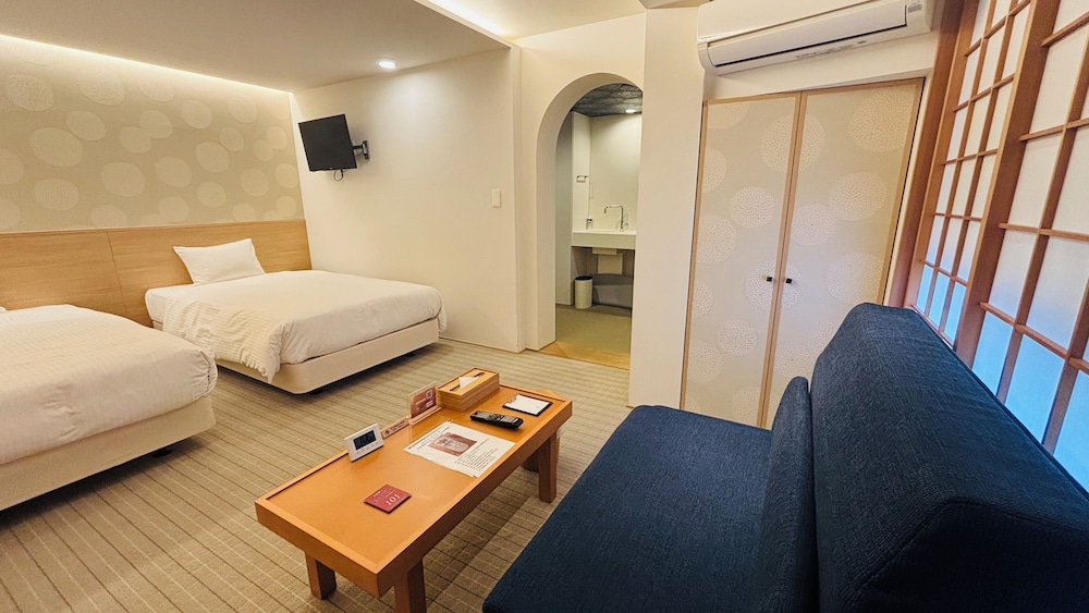 Deluxe Triple Room photo 1