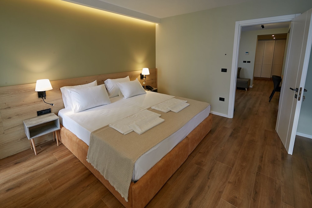 Family Room, Sea View