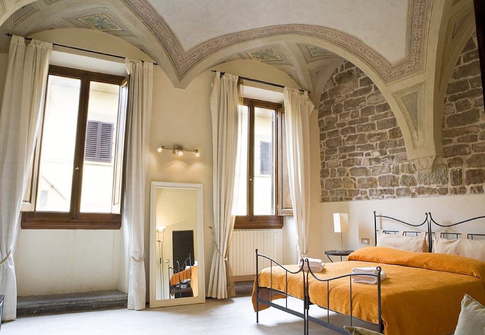 Executive Apartment, 2 Bedrooms, Annex Building (Torre, Via dei Calzaiuoli 2) photo 1