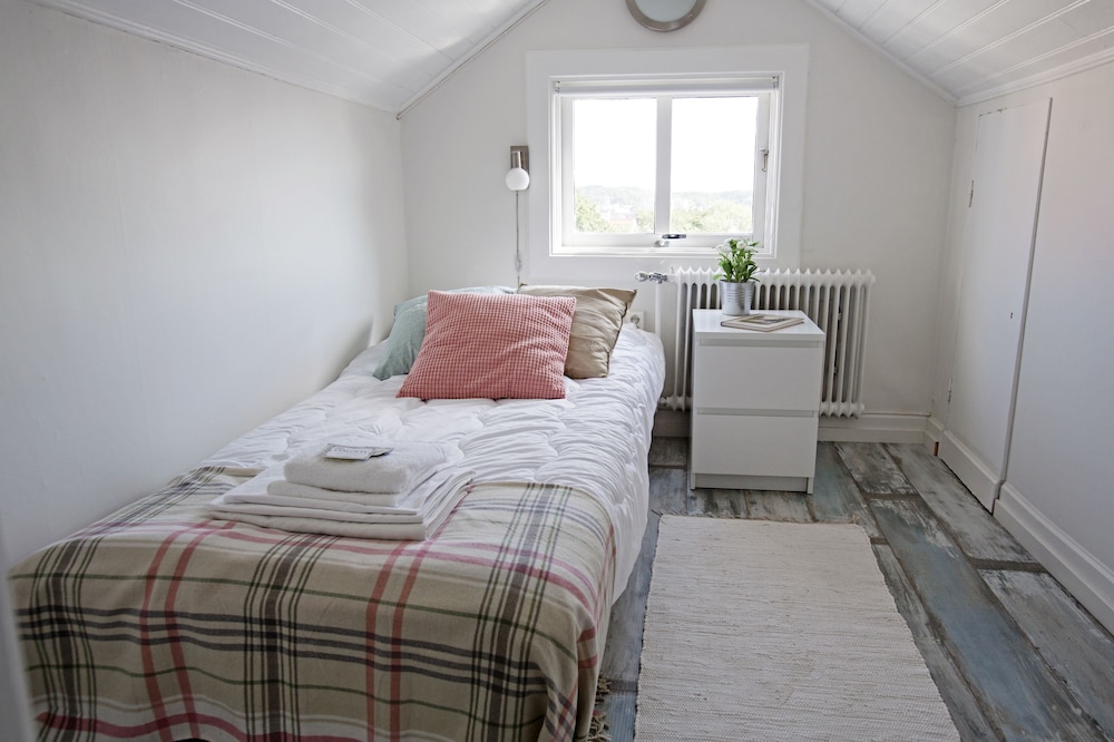 Triple Room, 3 Bedrooms, Shared Bathroom (7) photo 1
