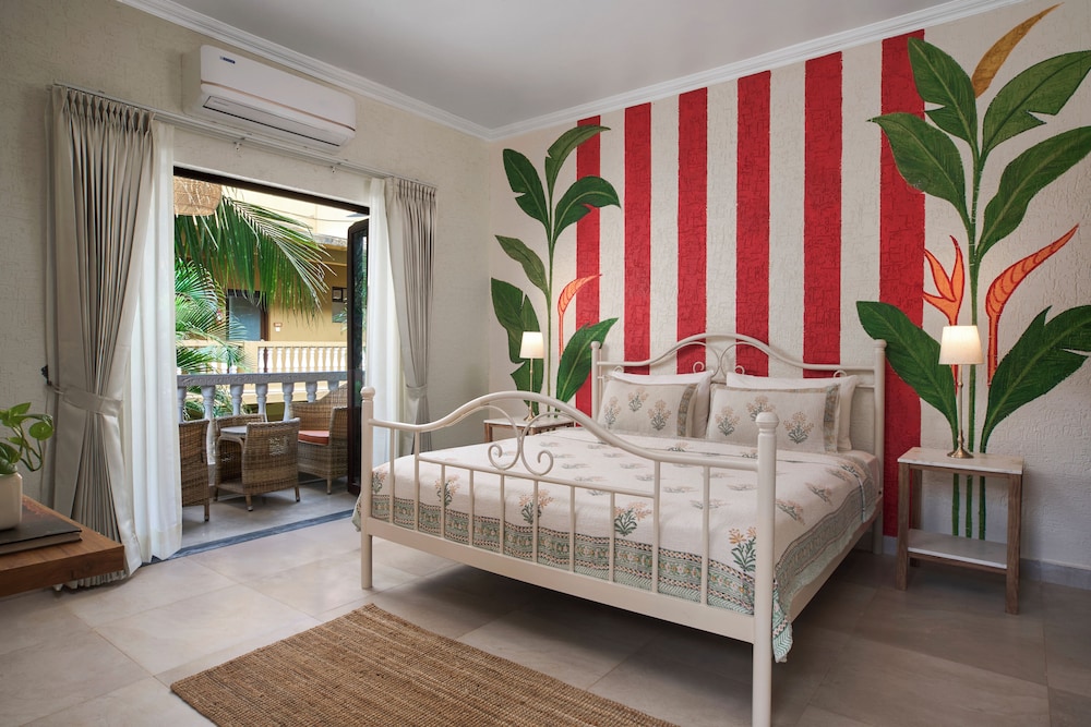 Executive Room with Balcony (Non Beach)