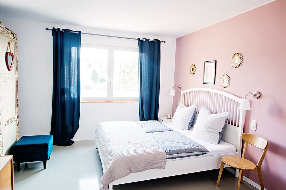 Design Townhome, 1 Bedroom, Non Smoking, Garden Area (Alfred) photo 1