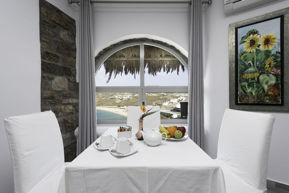 Deluxe Suite, Sea View - Photo 3