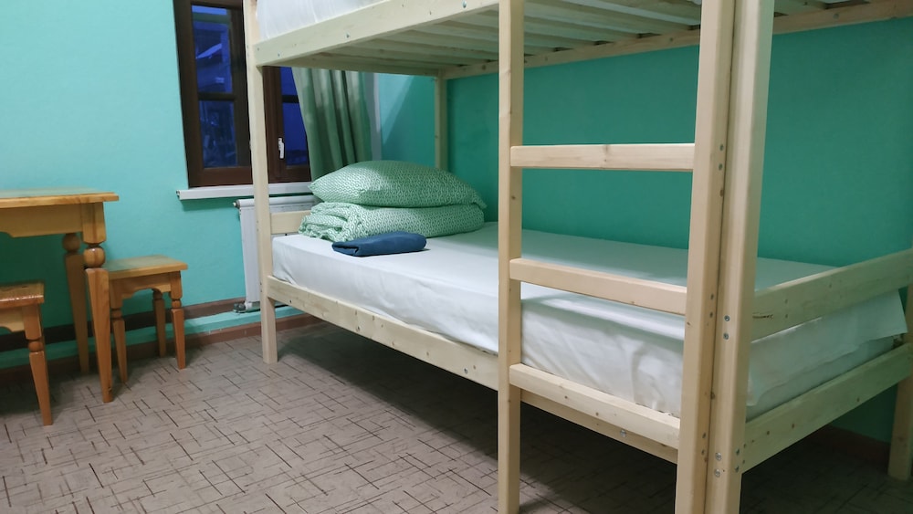 Quadruple Room, 1 Bedroom (6 Guests) photo 3