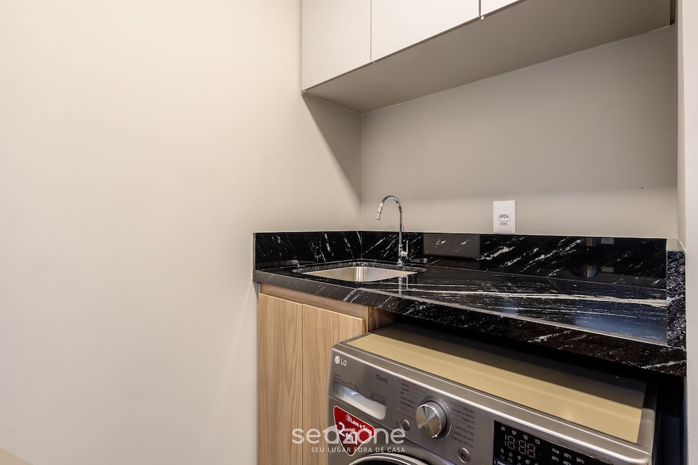 Basic Apartment photo 3