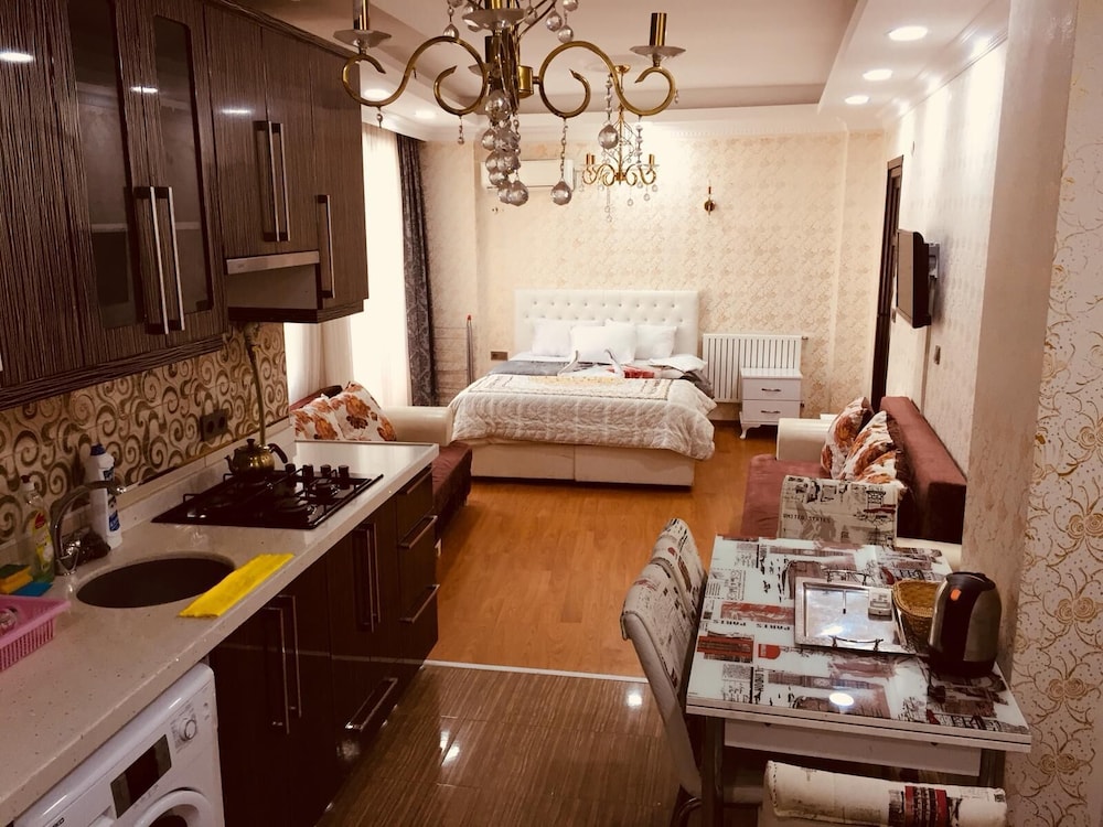 Deluxe Apartment photo 3