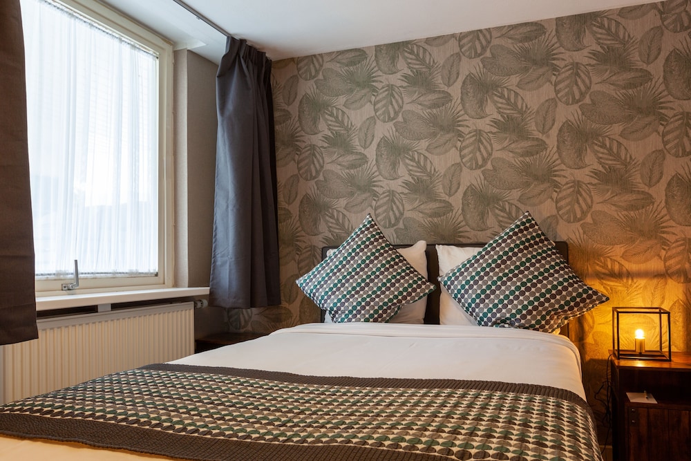 Business Room, 1 Queen Bed, Non Smoking - Photo 14