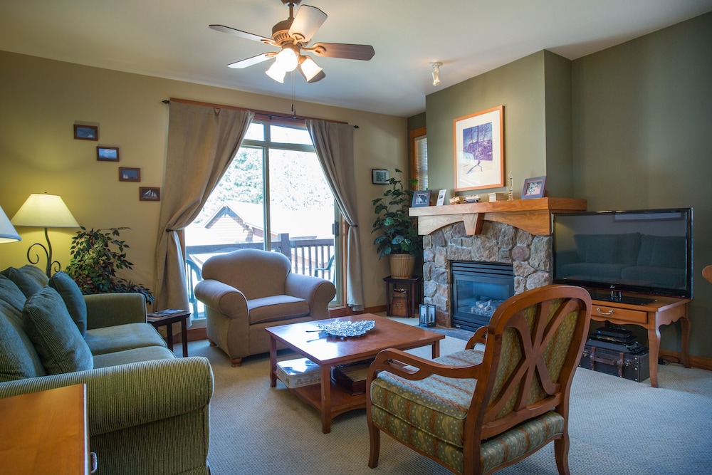 Standard Condo, 2 Bedrooms