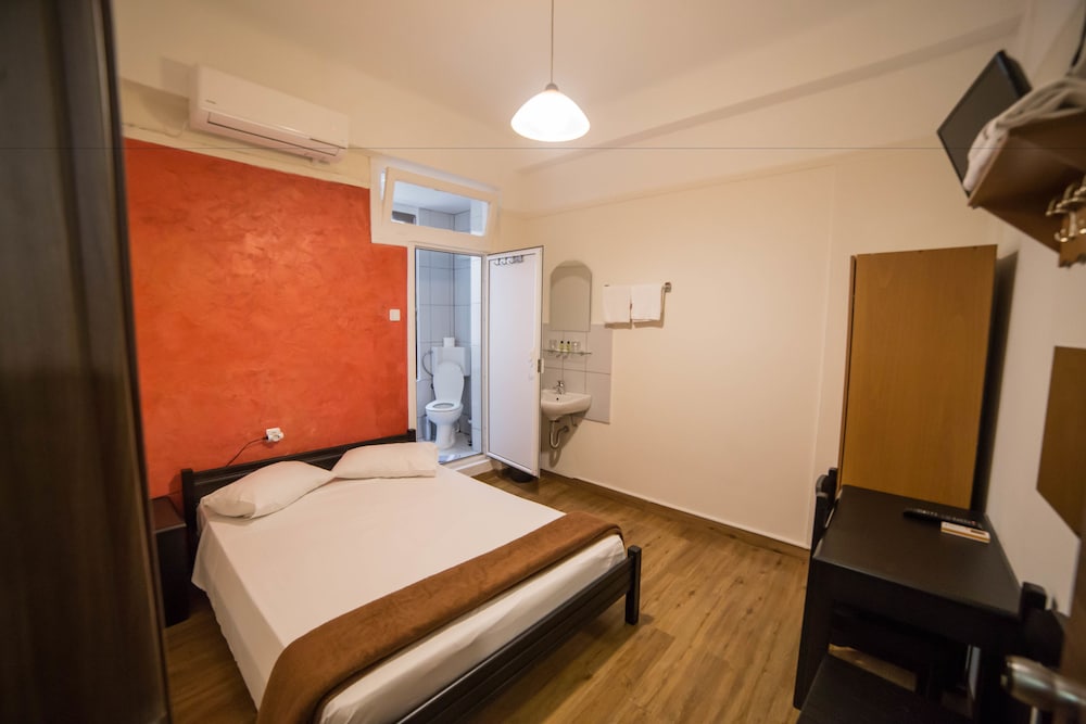 Double or Twin Room, Private Bathroom