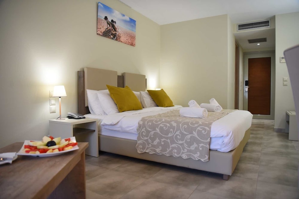 Double Room, Partial Sea View photo 1