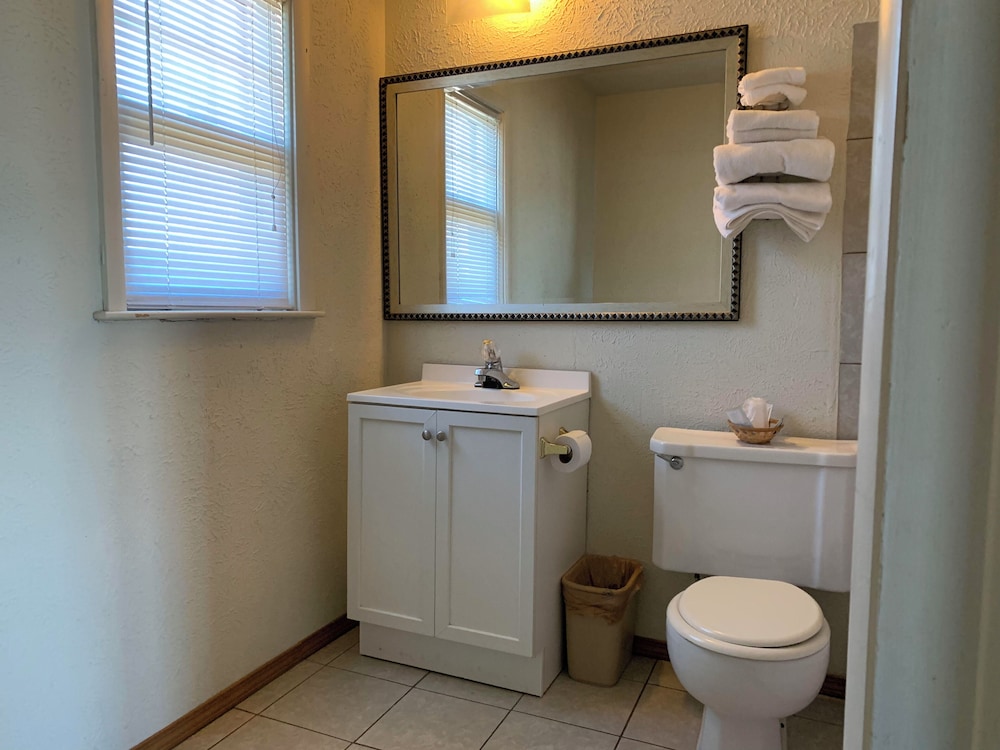 Basic Single Room photo 3