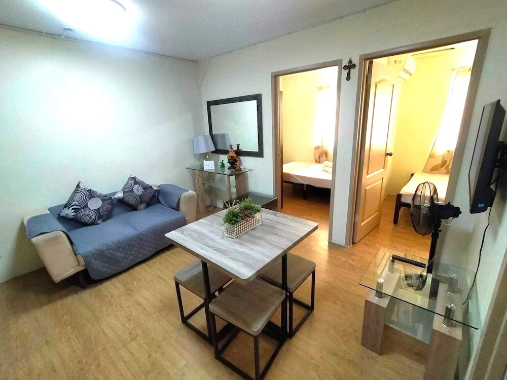 Standard Condo, 2 Bedrooms, Accessible, Kitchen photo 1