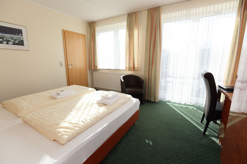 Double Room - Photo 2
