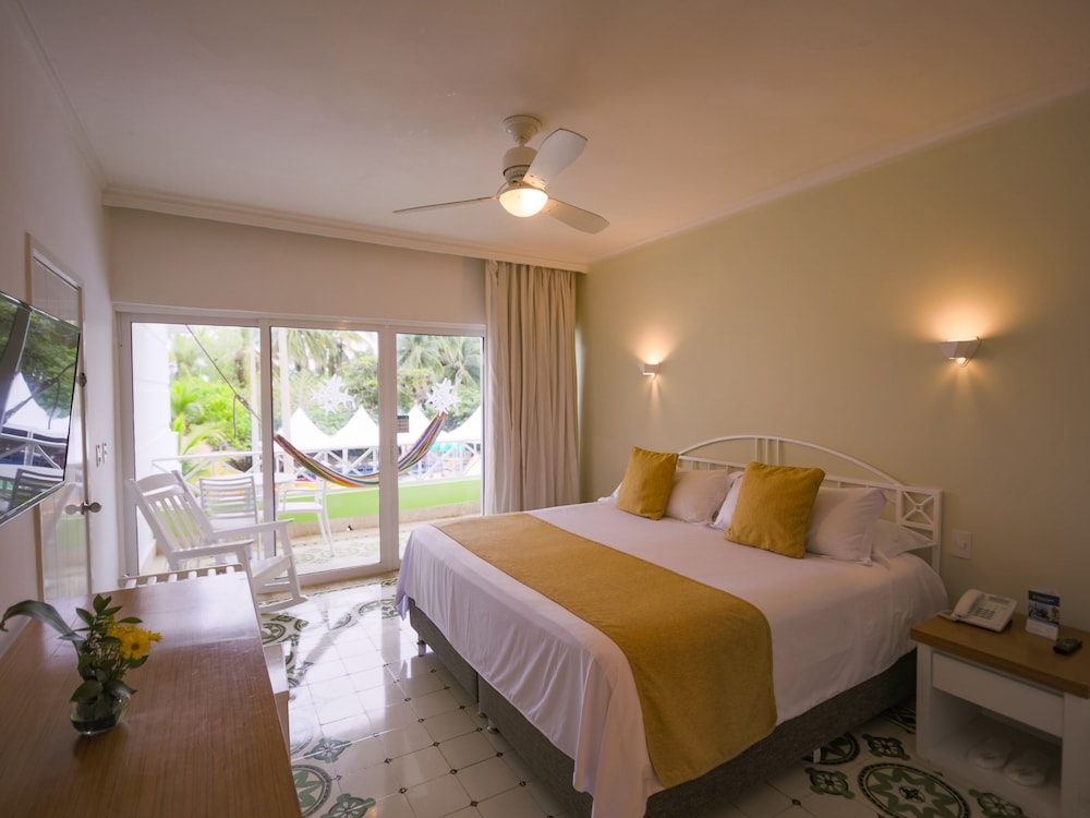 Superior Room, 1 Queen Bed, Garden View - Photo 1