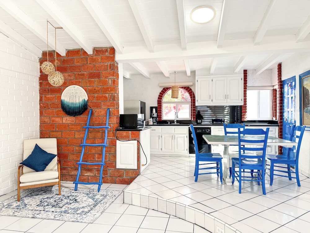 Premier House, 2 Bedrooms