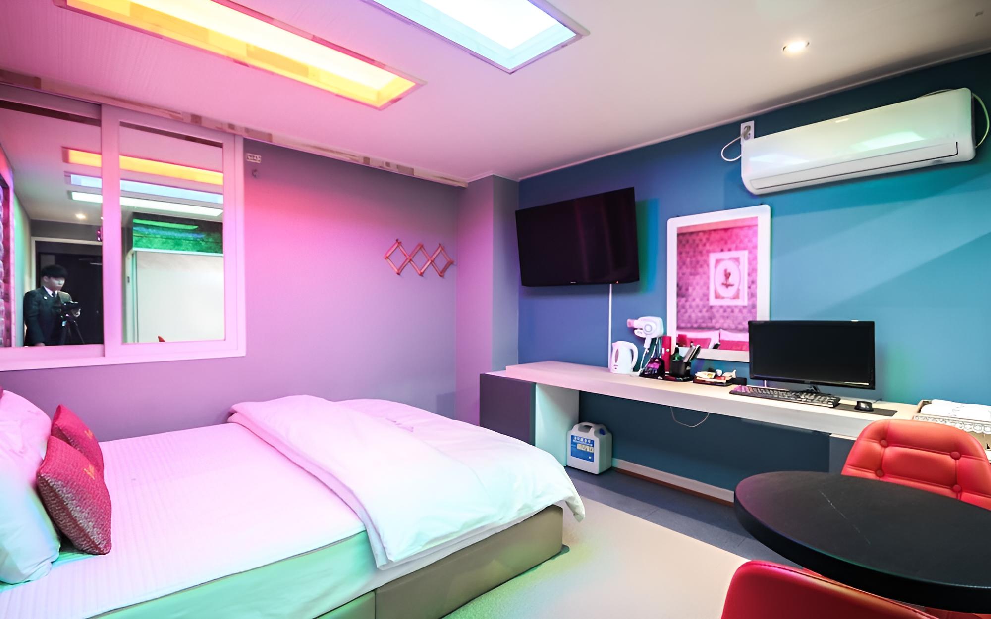 Room (Standard Room) - Photo 7