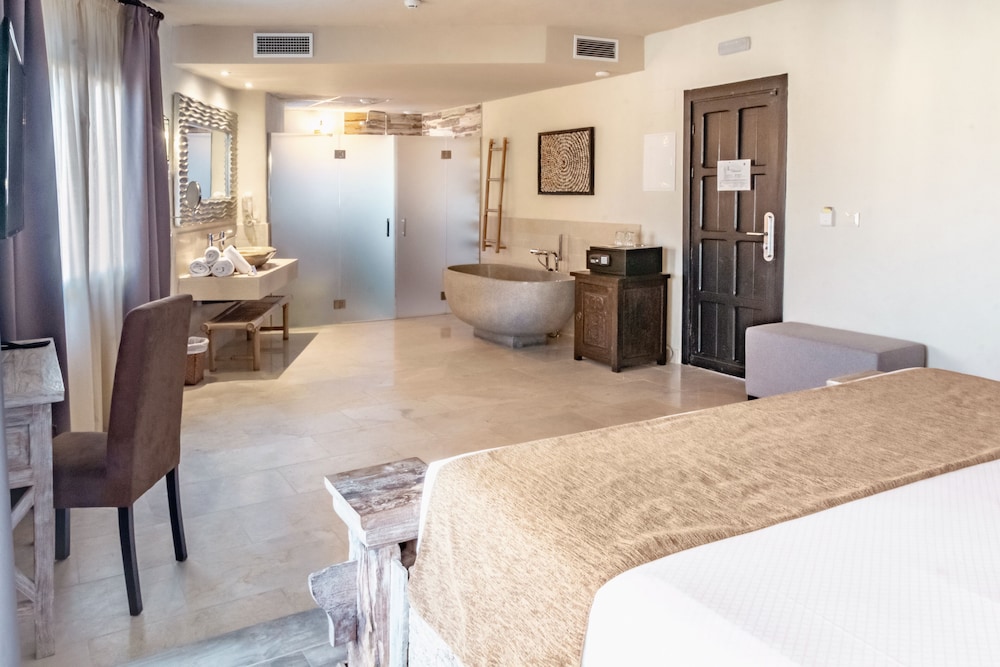 Junior Suite (Superior) - Photo 15