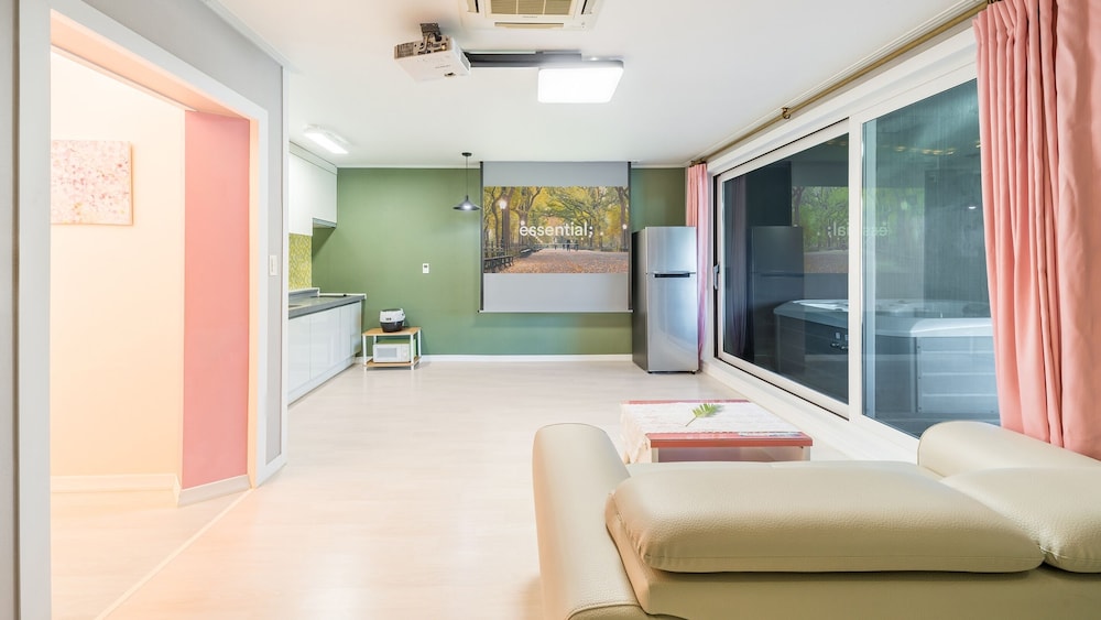 Basic Room, 1 Bedroom (Room 202 (Spa))