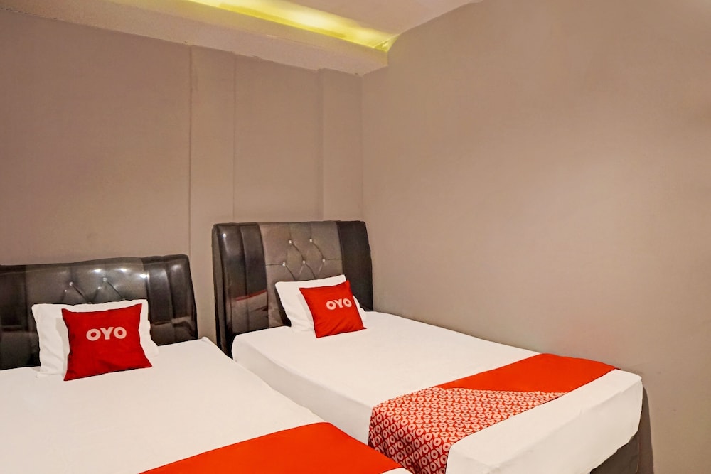 Standard Twin Room - Photo 4