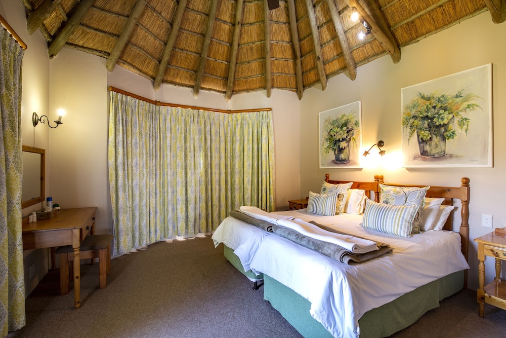 Family Suite, 2 Bedrooms (1 Bathtub, 1 Shower)