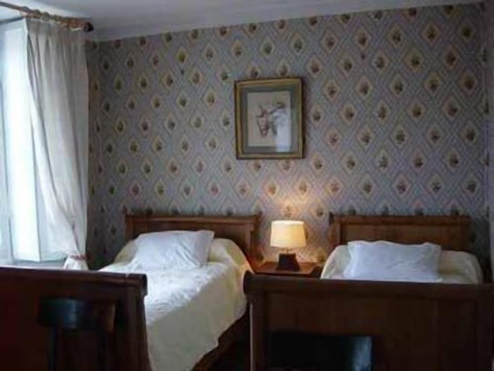 Suite - Photo 3