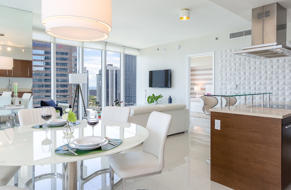 Boutique Corner Apart, 2/2, Sofa Bed, Ocean View, Balcony2008