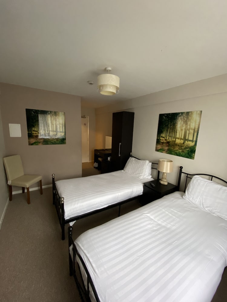 Twin Room Ensuite photo 2