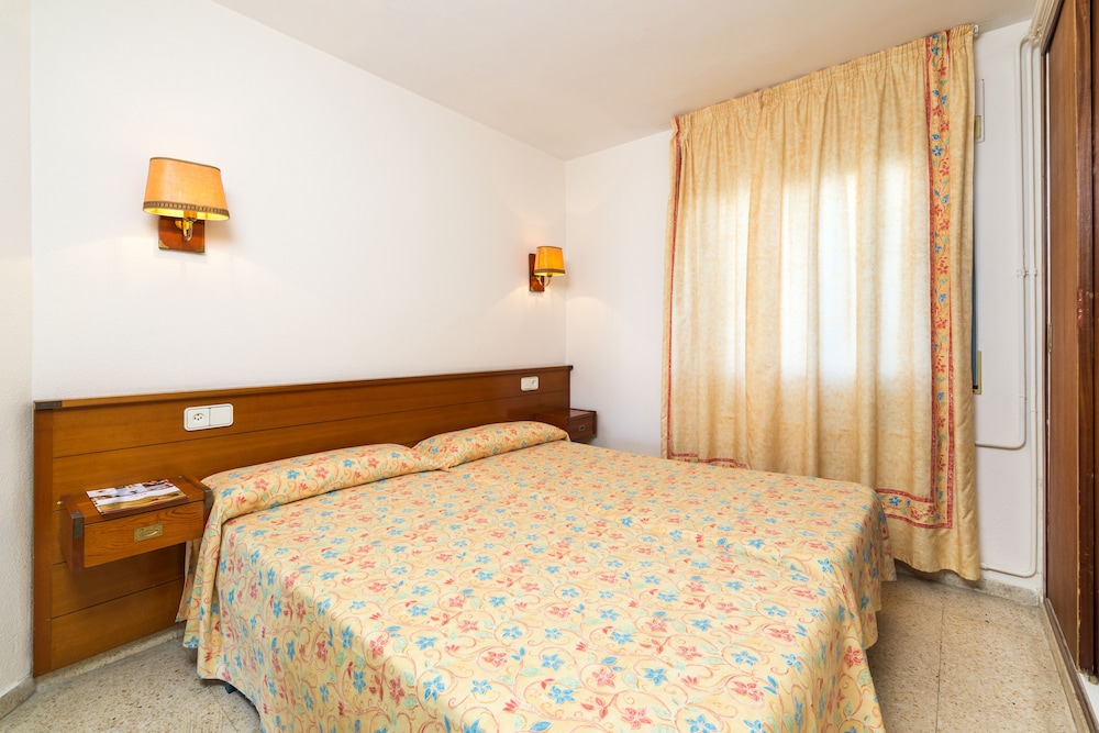 Apartment, 1 Bedroom, Balcony (4 adults) photo 2
