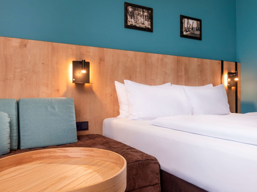Privilege, Room, 1 Queen Bed - Photo 4