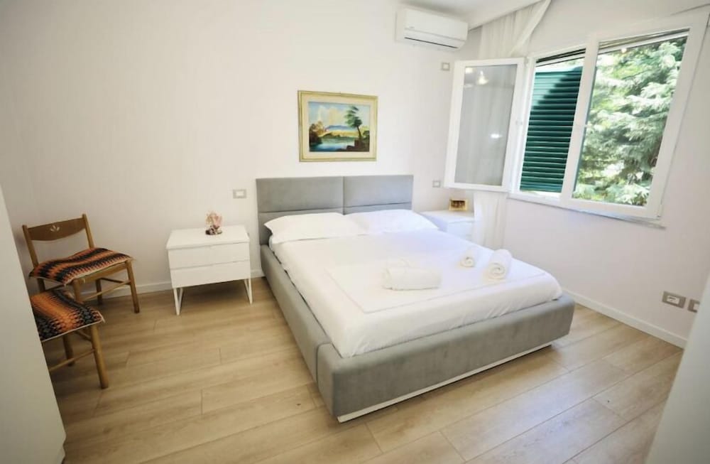 Grand Villa