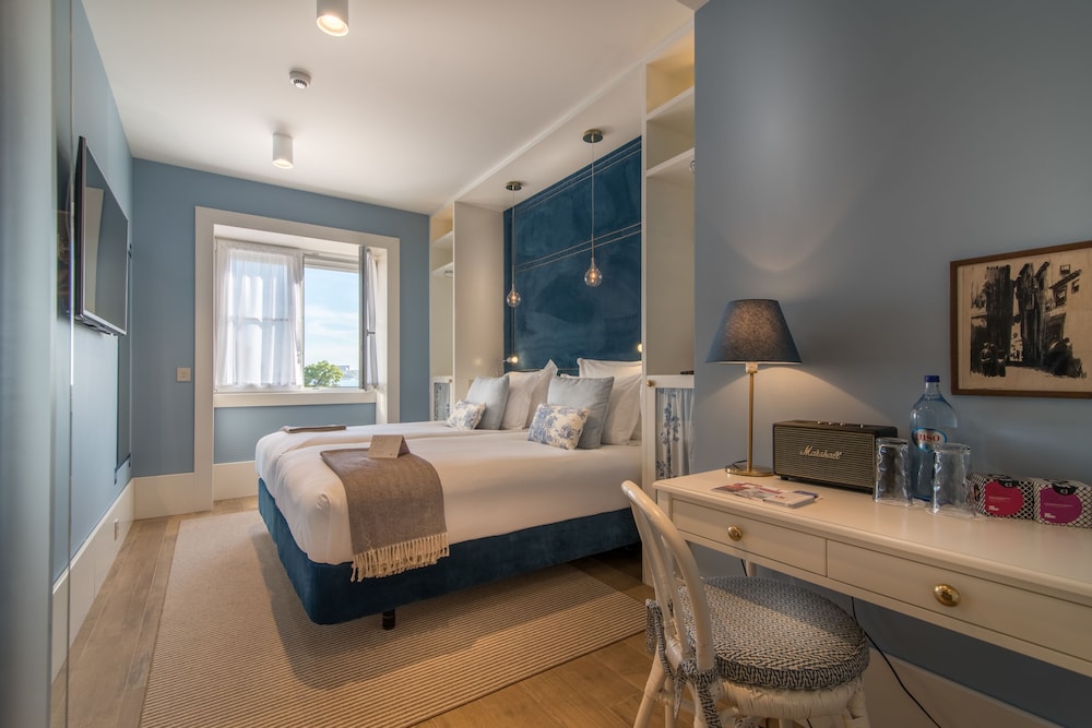 Superior Double or Twin Room, River View