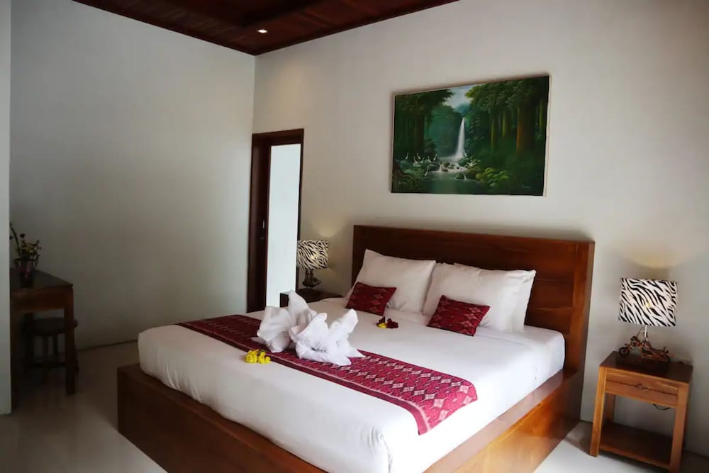 House, 3 Bedrooms photo 1