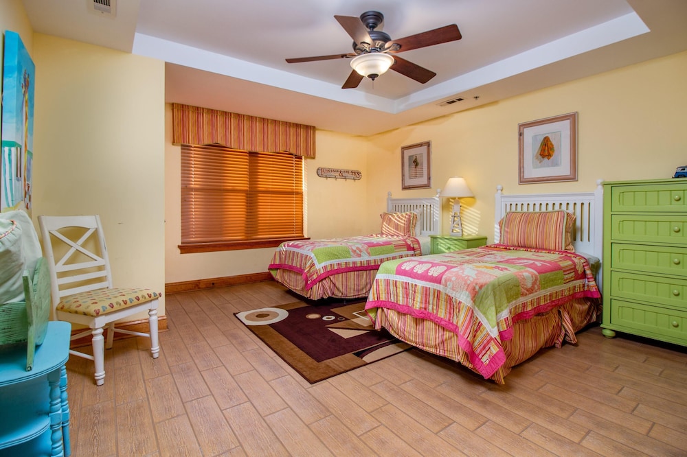 Condo, 3 Bedrooms photo 3