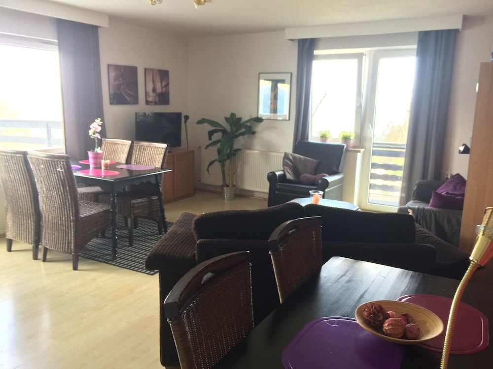 Comfort Apartment, 2 Bedrooms, Non Smoking, Mountain View photo 3