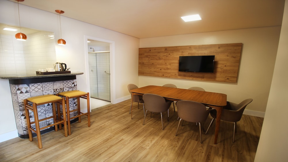 Suite, 1 Bedroom, Sea View (Meeting Area) - Photo 3