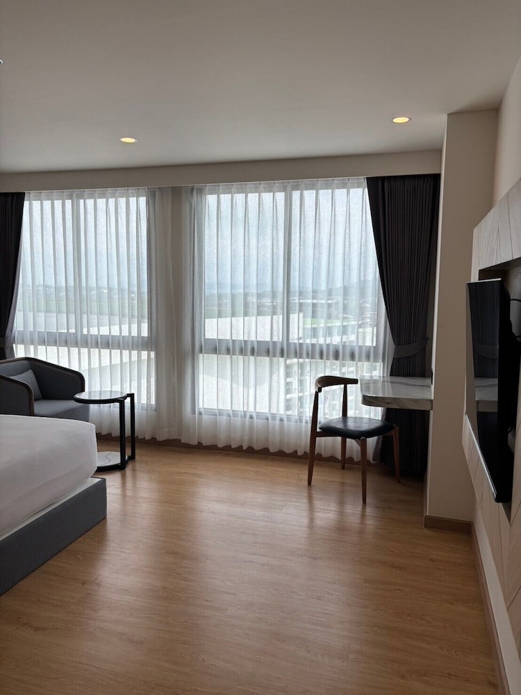 Premier Suite (Duplex) - Photo 6